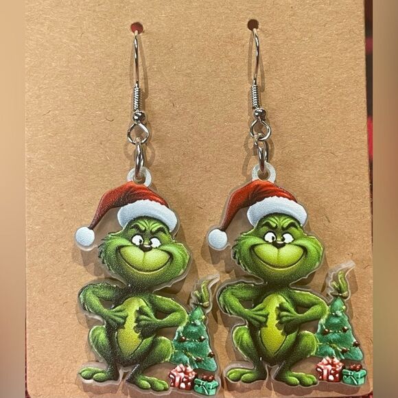 Grinch Earrings Christmas Baby Grinch Acrylic NEW - Picture 1 of 2